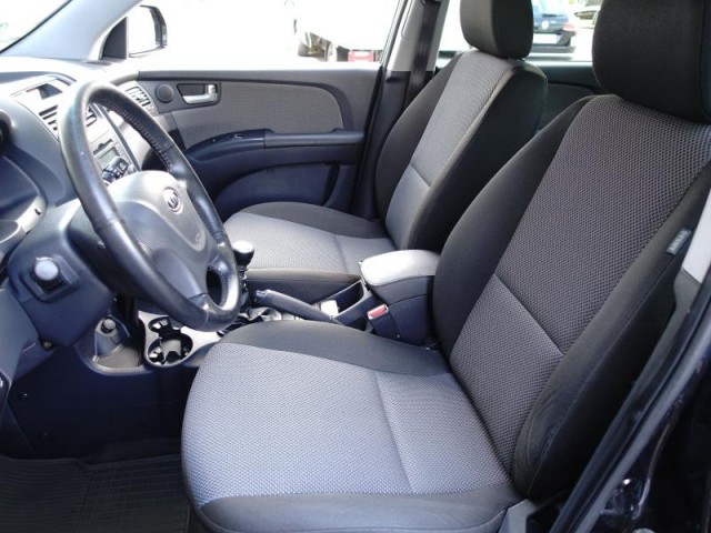 Kia Sportage  2.0 CRDi 