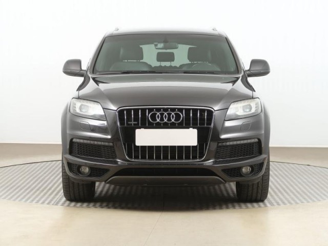 Audi Q7  3.0 TDI S-Line