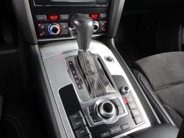 Audi Q7  3.0 TDI S-Line