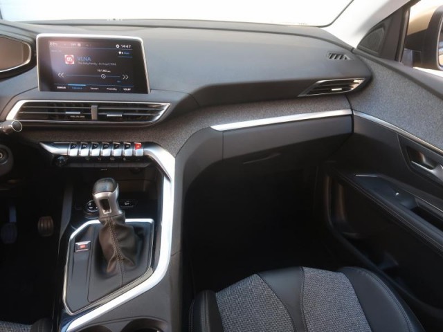Peugeot 3008  1.2 PureTech Allure Pack