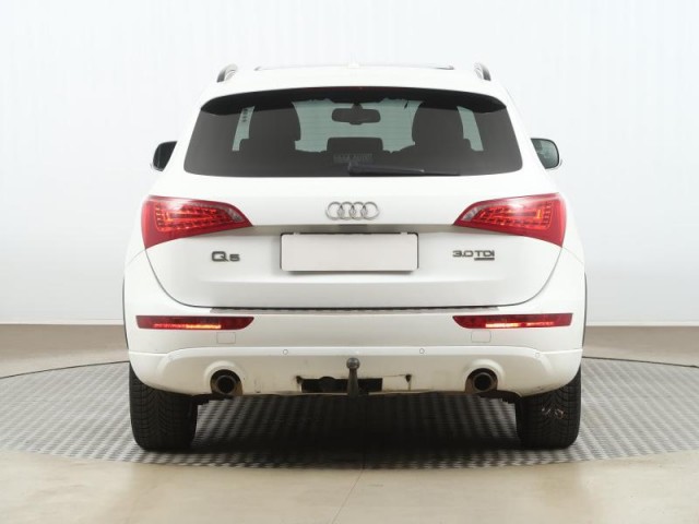 Audi Q5  3.0 TDI sport