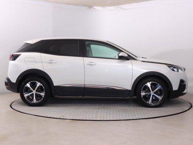Peugeot 3008  1.2 PureTech 