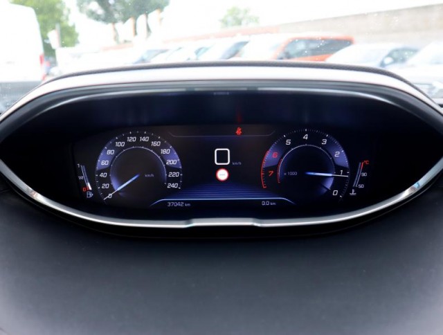 Peugeot 3008  1.2 PureTech 