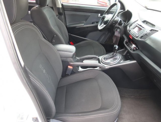 Kia Sportage  2.0 CRDi Active