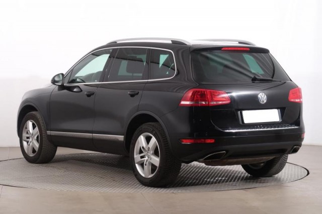 Volkswagen Touareg  3.0 TDI Business