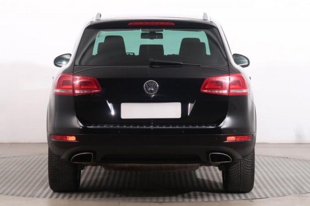 Volkswagen Touareg  3.0 TDI Business