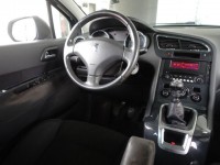 Peugeot 5008  1.6 HDi 