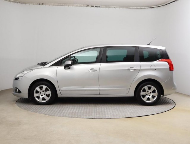 Peugeot 5008  2.0 HDI 