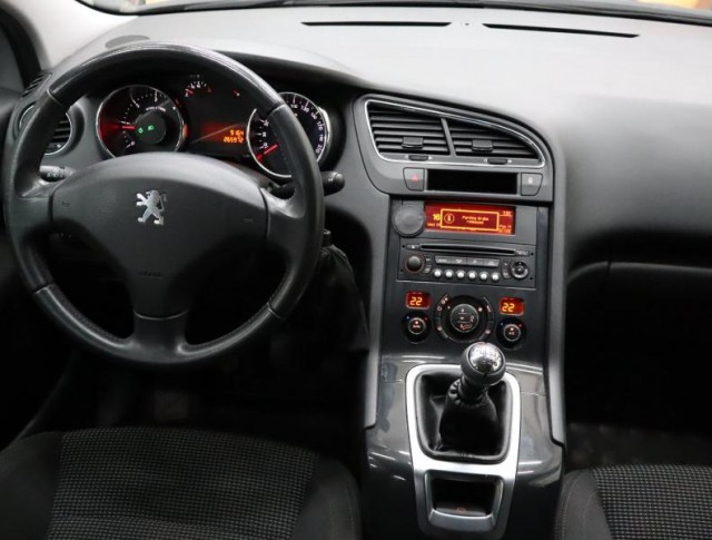 Peugeot 5008  2.0 HDI 