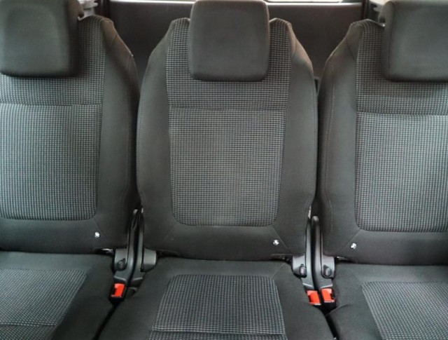 Peugeot 5008  2.0 HDI 