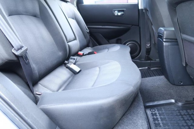 Nissan Qashqai  1.6 