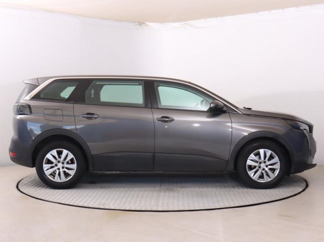 Peugeot 5008  1.5 BlueHDi 