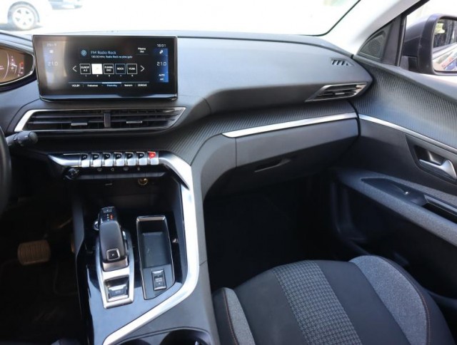 Peugeot 5008  1.5 BlueHDi 