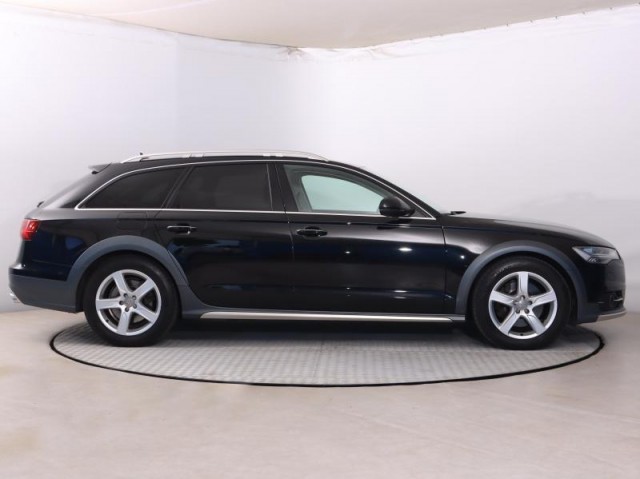 Audi A6 Allroad  3.0 TDI 