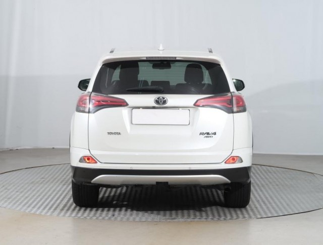 Toyota RAV 4  2.0 VVT-i 