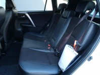 Toyota RAV 4  2.0 VVT-i 