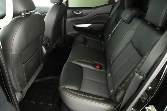 Nissan Navara  2.3 dCi 