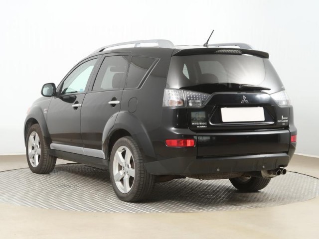 Mitsubishi Outlander  2.2 DI-D 