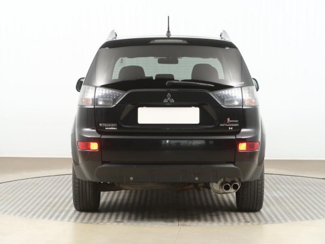 Mitsubishi Outlander  2.2 DI-D 