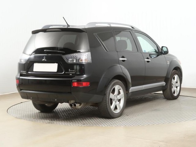 Mitsubishi Outlander  2.2 DI-D 