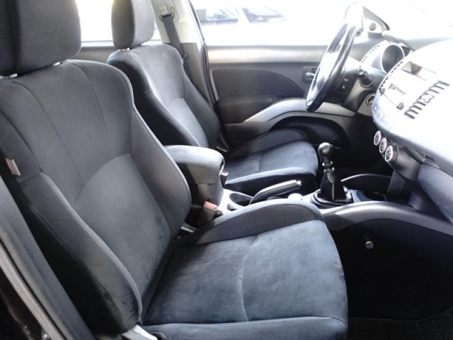 Mitsubishi Outlander  2.2 DI-D 