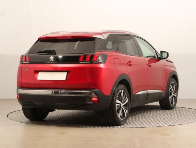 Peugeot 3008  1.2 PureTech Allure
