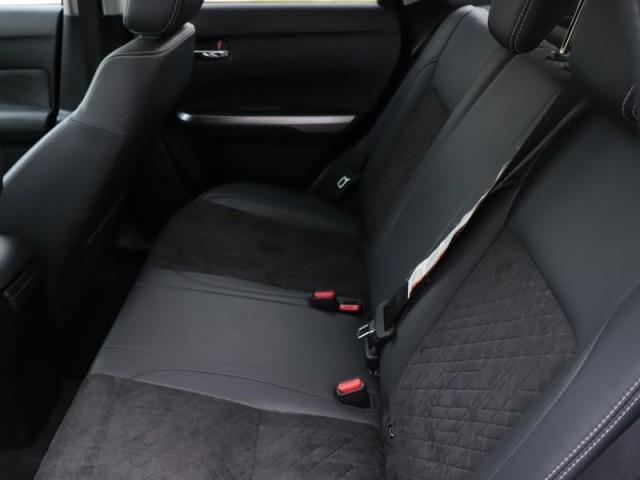 Suzuki Vitara  1.5 Hybrid 