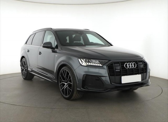 Audi Q7  50 TDI S-Line