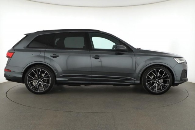 Audi Q7  50 TDI S-Line