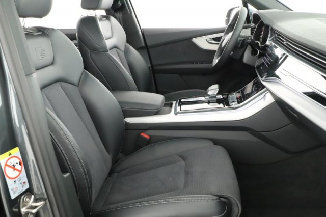 Audi Q7  50 TDI S-Line