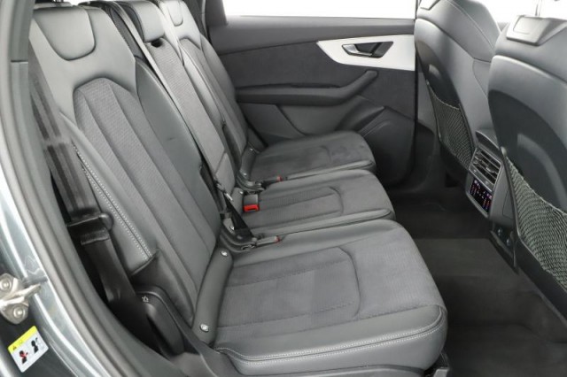 Audi Q7  50 TDI S-Line