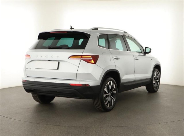 Škoda Karoq  1.5 TSI Drive