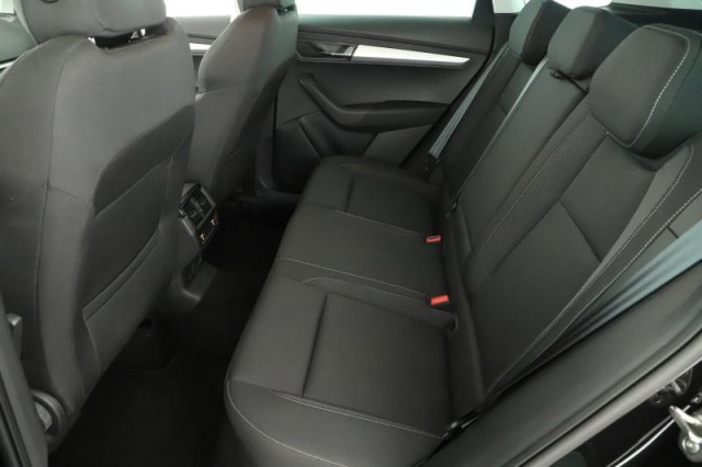 Škoda Karoq  1.0 TSI Drive
