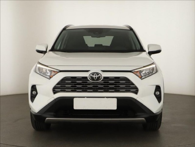 Toyota RAV 4  2.0 Valvematic 