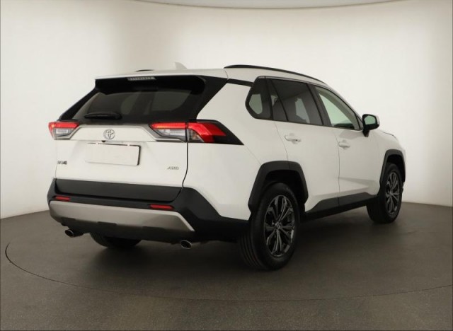 Toyota RAV 4  2.0 Valvematic 
