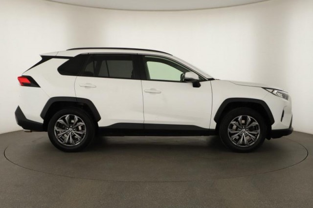 Toyota RAV 4  2.0 Valvematic 