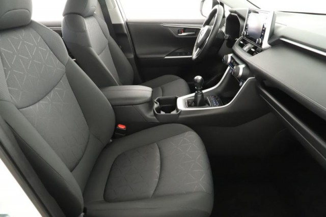 Toyota RAV 4  2.0 Valvematic 