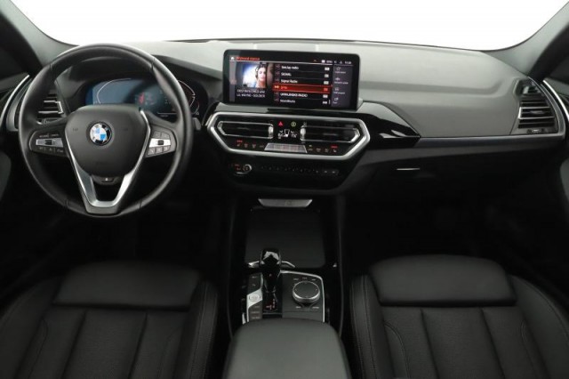 BMW X3  xDrive20i 