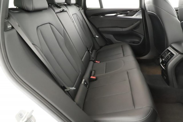 BMW X3  xDrive20i 