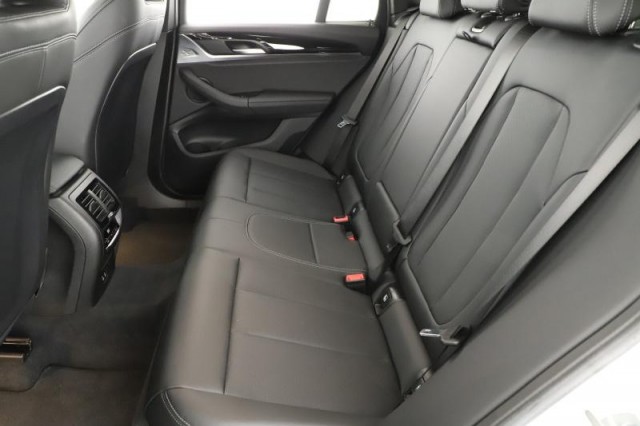 BMW X3  xDrive20i 