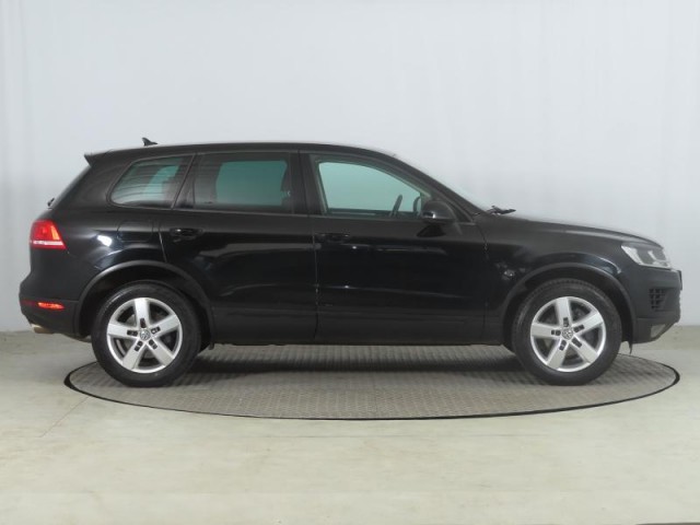 Volkswagen Touareg  3.0 TDI 