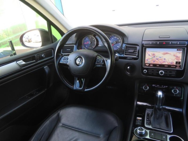 Volkswagen Touareg  3.0 TDI 