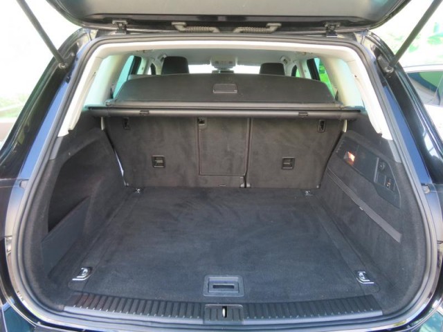 Volkswagen Touareg  3.0 TDI 