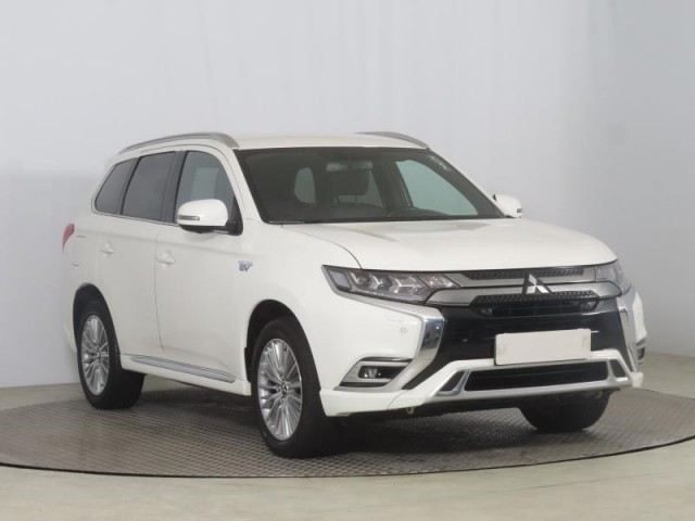 Mitsubishi Outlander  2.4 PHEV Instyle