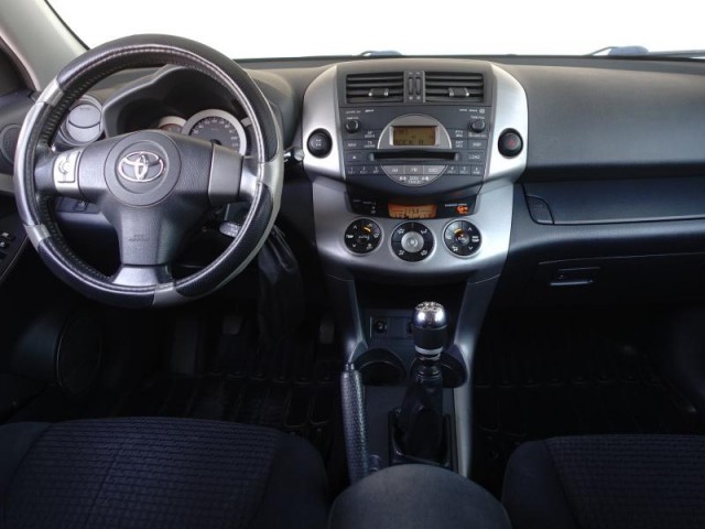 Toyota RAV 4  2.2 D-4D 