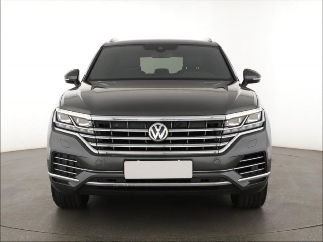 Volkswagen Touareg  3.0 TDI R-Line