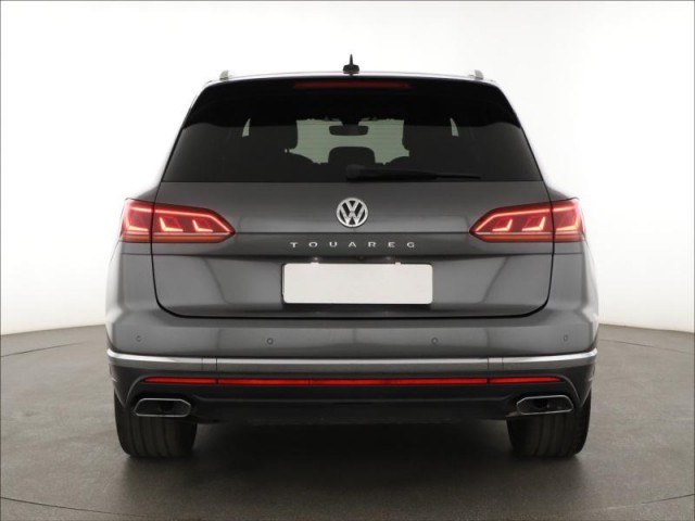 Volkswagen Touareg  3.0 TDI R-Line