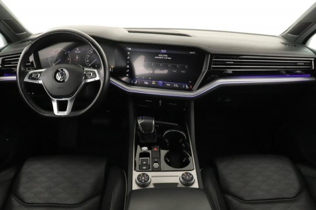 Volkswagen Touareg  3.0 TDI R-Line