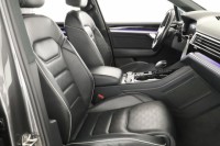 Volkswagen Touareg  3.0 TDI R-Line