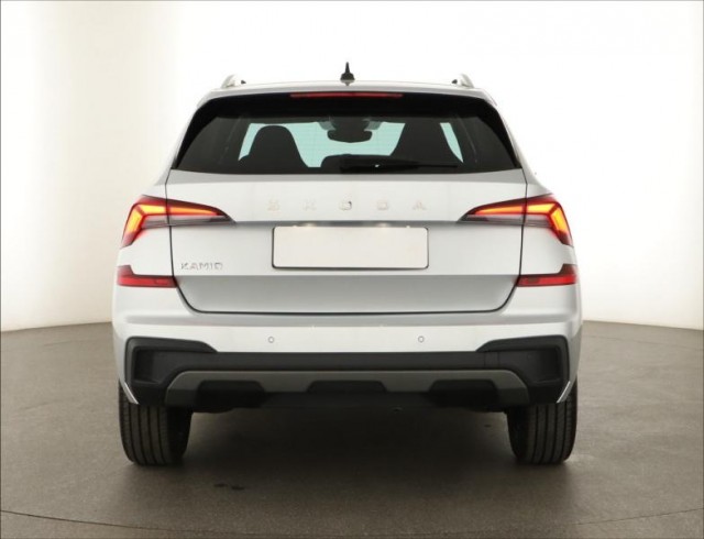 Škoda Kamiq  1.0 TSI Drive
